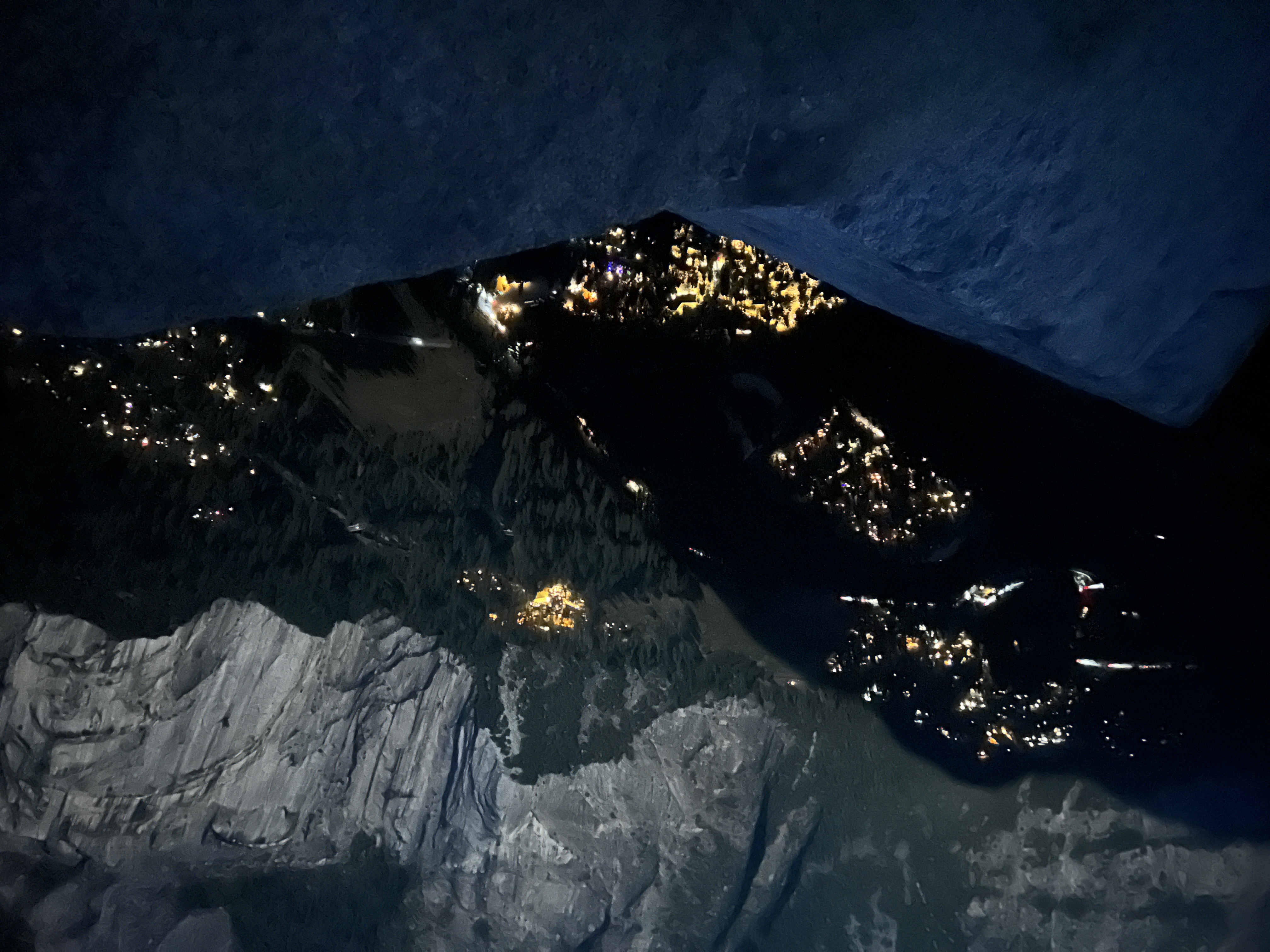 Blick ins Tal 980M unter uns