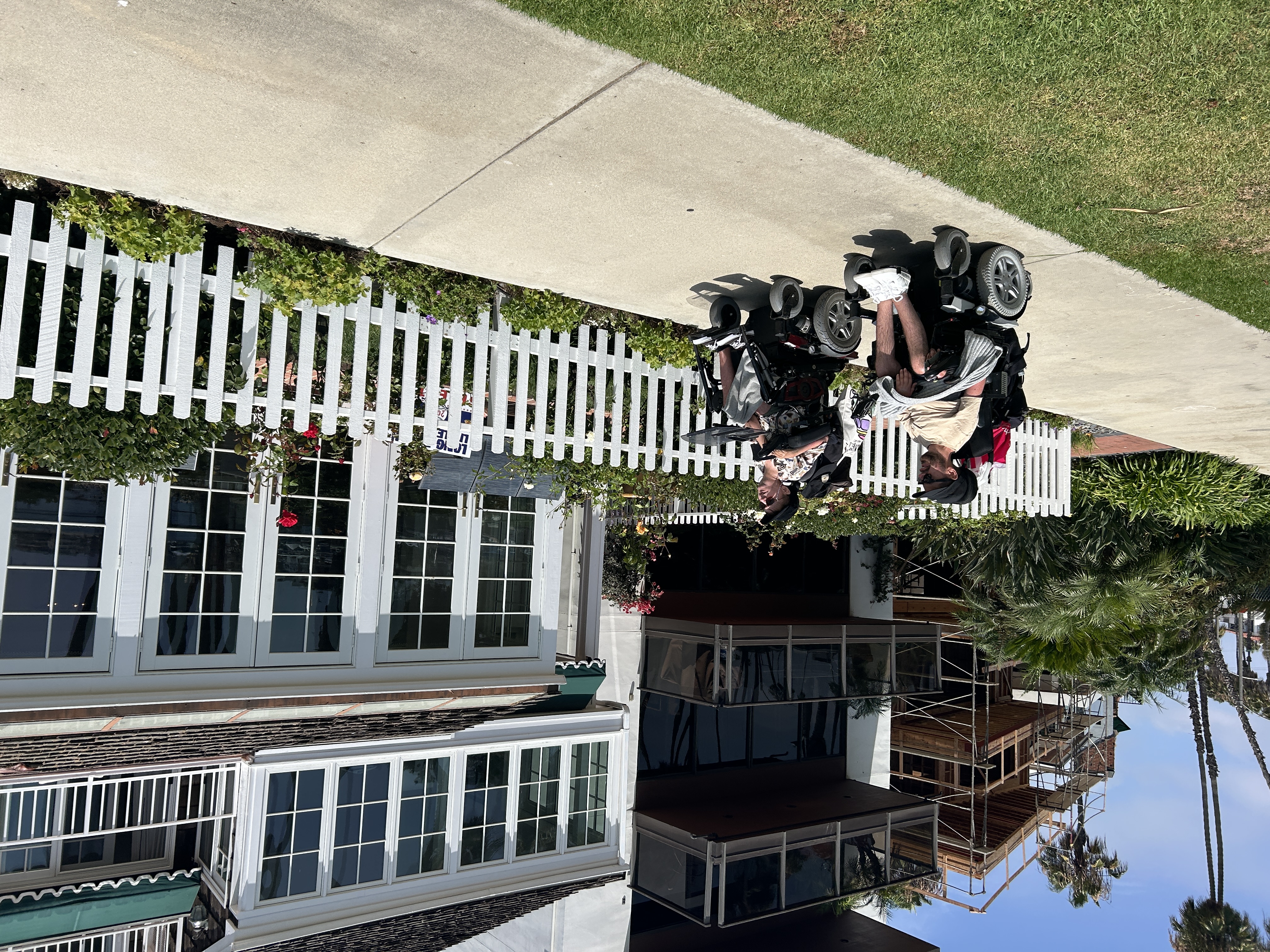 Besichtigung der Häuser: Eins ist für 7 Millionen zu ausgeschrieben