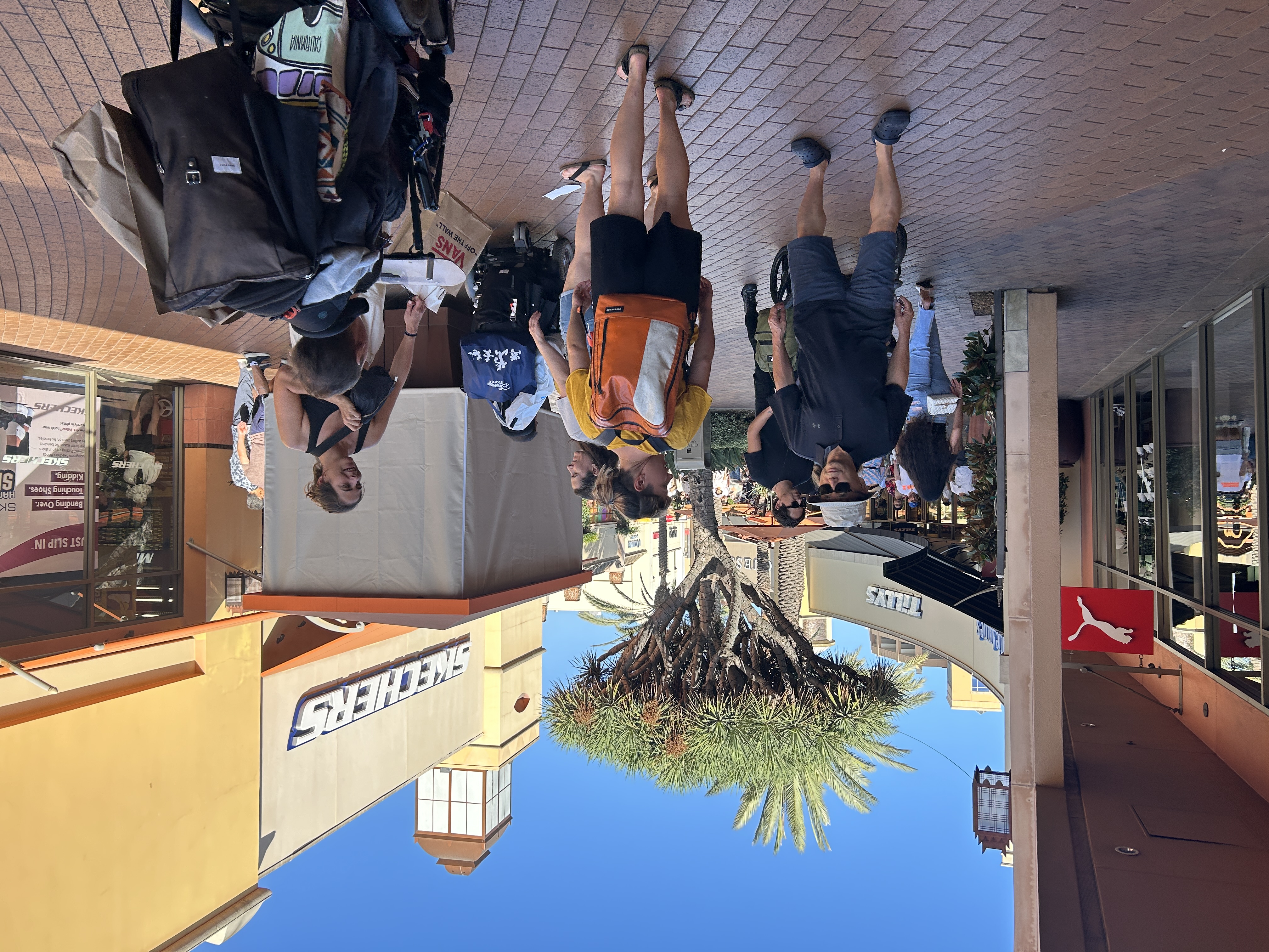 Von einem Laden zum nächsten